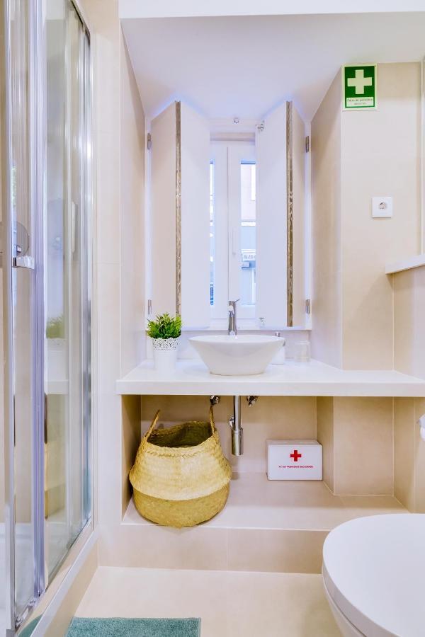 Casa Dos Doutores, A Cozy Apartment In Лісабон Екстер'єр фото